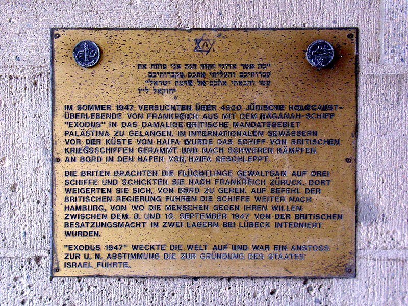Foto der Gedenktafel für das Auswandererschiff Exodus
